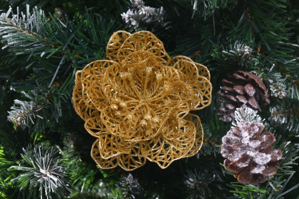 Цветок декоративный новогодняя малая золотая присыпка 10 см с зажимом