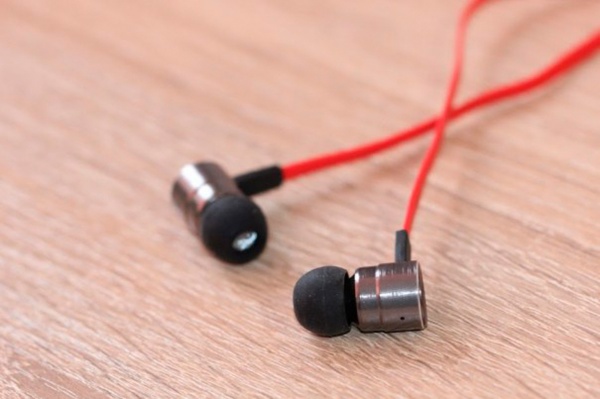 Наушники GMB audio metal black (MHS-EP-LHR) 