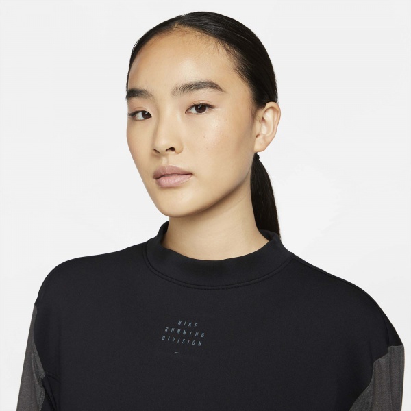 Джемпер Nike W NK DF RUN DVN CREW DD5263-010 р. XS черный