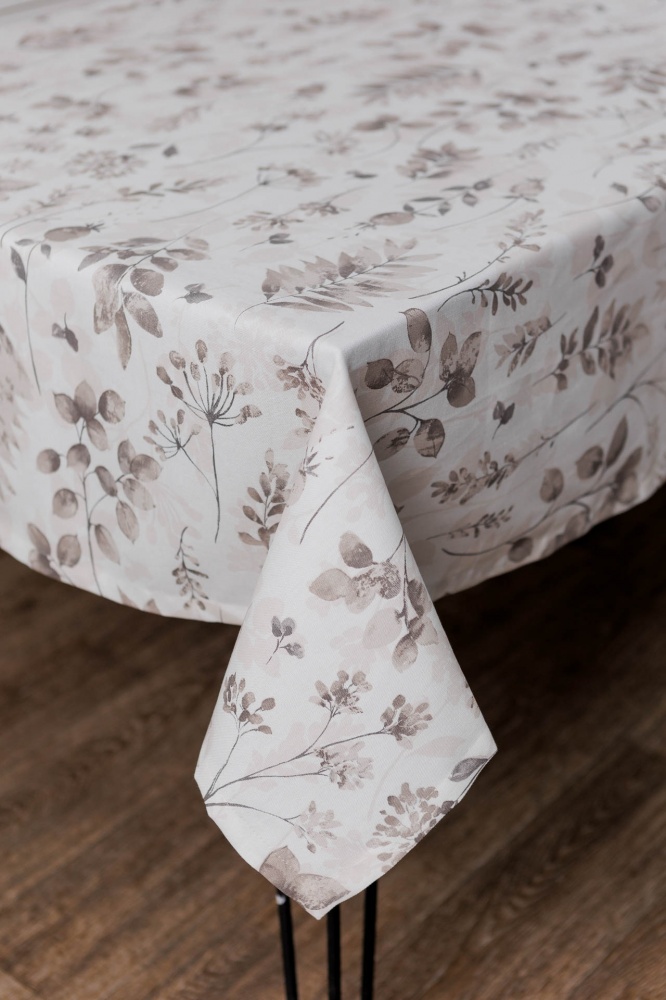 Скатерть Шанталь 133x220 см бежевый с рисунком La Nuit