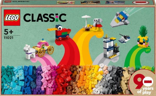 Конструктор LEGO Classic 90 Років гри 11021