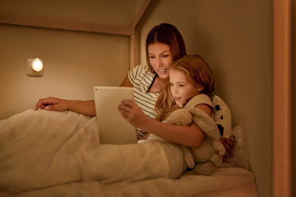 Нічник-розетка Ledvance Lunetta Raindrop Dim 0,5 Вт білий 