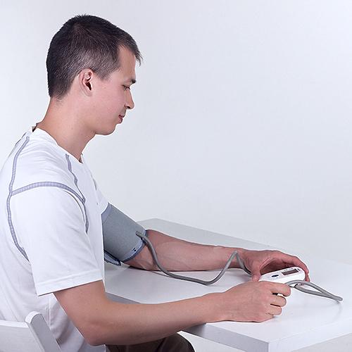 Тонометр Omron М1 НЕМ-4030-Е