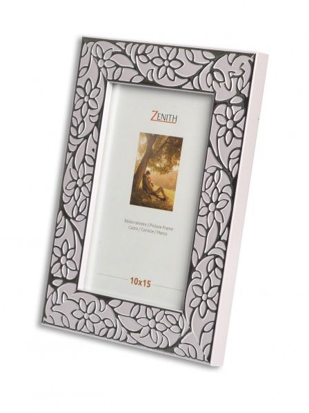 Рамка для фотографии со стеклом Velista 30В-7116-6v 21х30 см белый с серебристым 