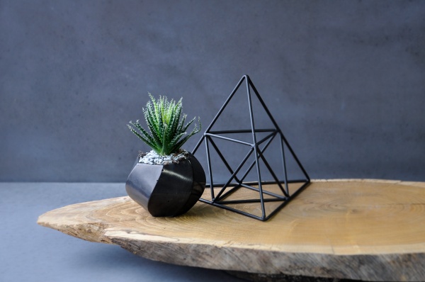 Кашпо декоративне Businkos темно-сірий бетон