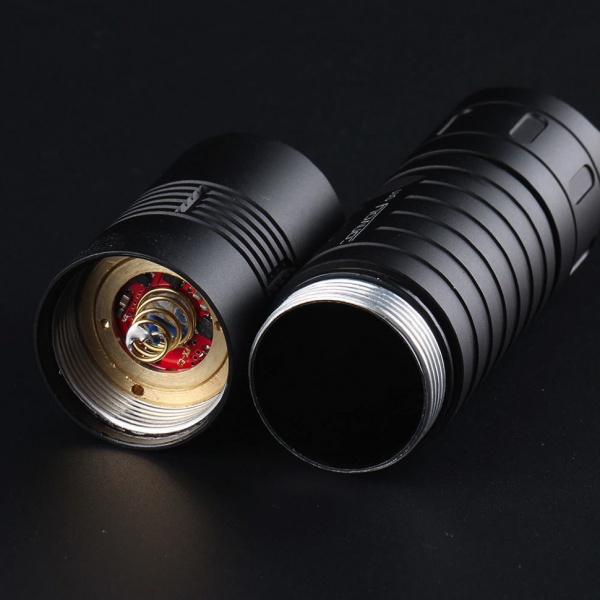 Фонарь Тактический S12 SST20 5000K черный