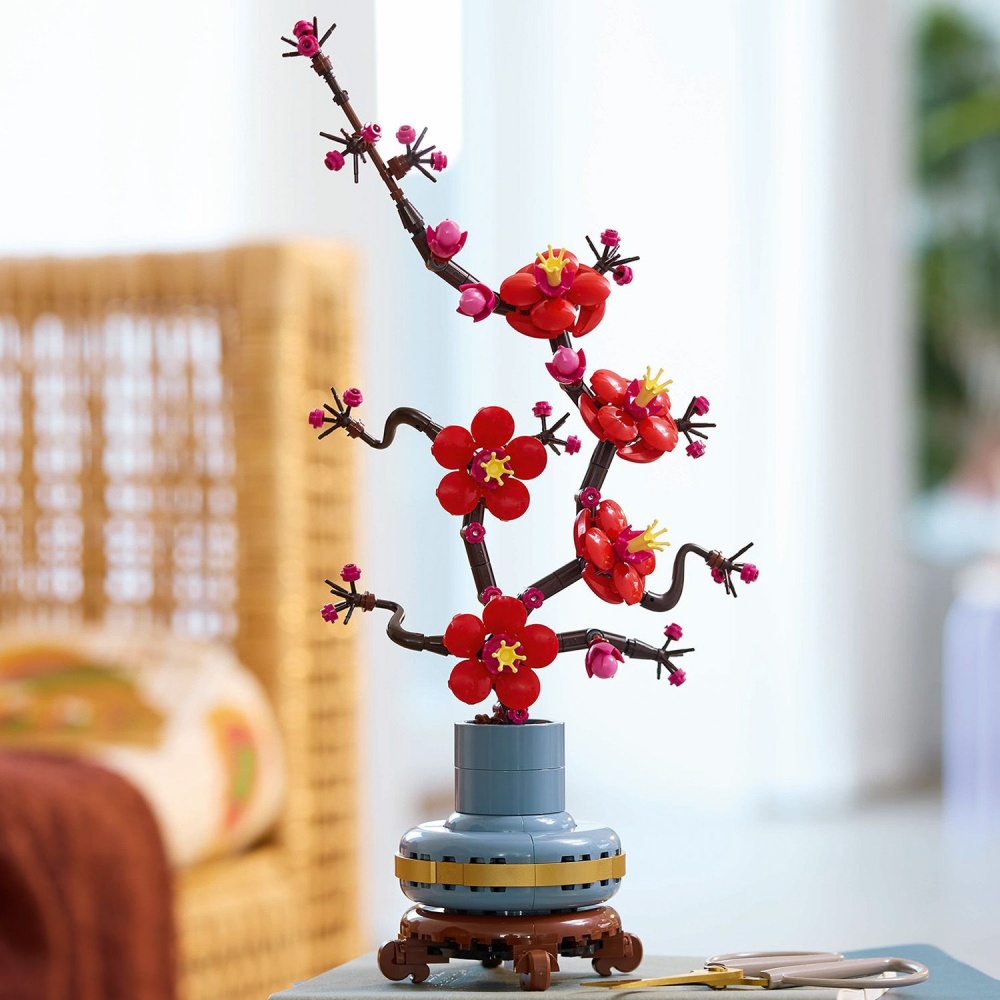 Конструктор LEGO Icons Сливовий цвіт 10369