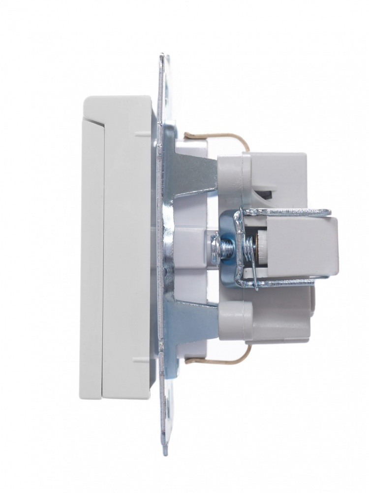 Розетка з кришкою 1 із заземленням Lezard Vesna IP20 білий 742-0288-123B