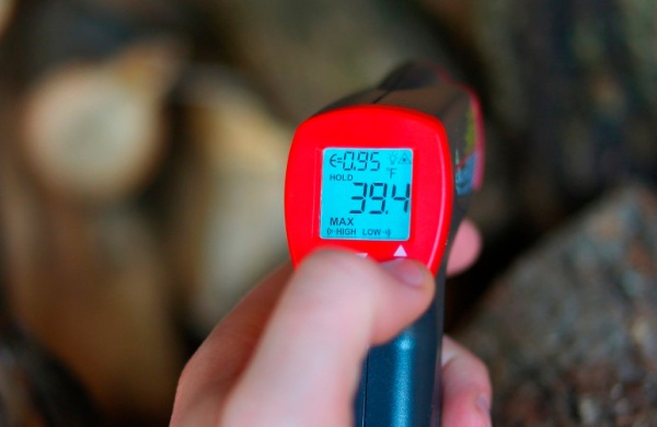 Пирометр (бесконтактный термометр) UNI-T инфракрасный UT300S