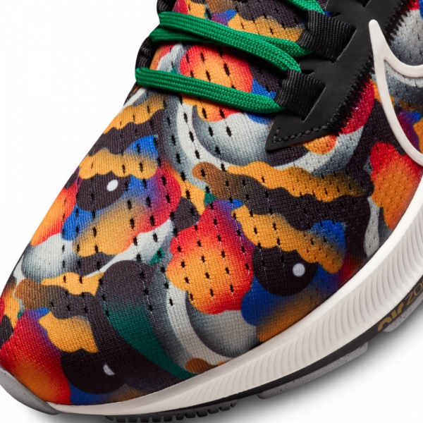 Кросівки Nike DO7763-900 р.US 10 різнокольоровий