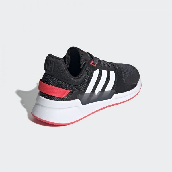Кроссовки Adidas RUN90S EG8658 р.7,5 черный