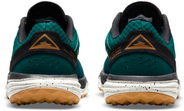Кроссовки Nike JUNIPER TRAIL CW3808-302 р.44 зеленый с черным