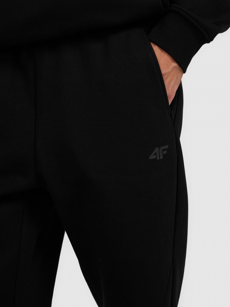 Штани 4F TROUSERS CAS M1251 4FWAW25TTROM1251-20S р. 2XL чорний