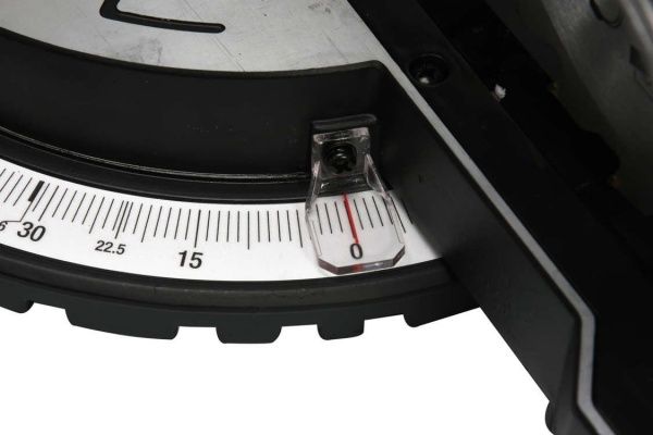 Пила торцювальна YATO YT-82172