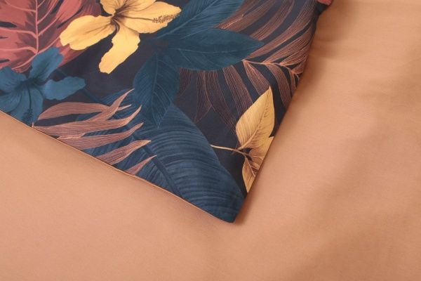 Комплект постільної білизни Night Flowers сімейний різнокольоровий 