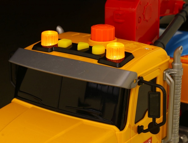 Евакуатор Shantou інтерактивний 35х12х17 см 666-55P