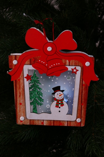 Декоративна підвіска Подарунок 17x18 см різнокольоровий NY21040