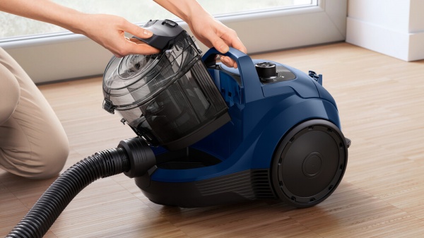 Пылесос Bosch BGS21X320 blue 