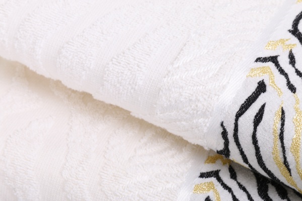 Набор полотенец Tiger 2 шт. нежно-кремовый Karna 