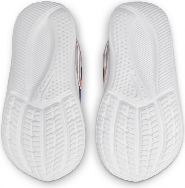 Кроссовки Nike DA2778-501 р.US 8C фиолетовый