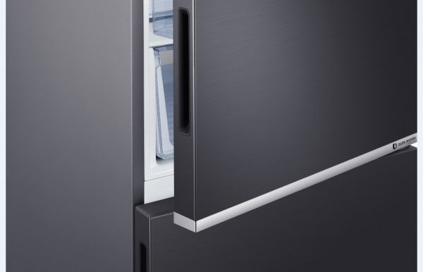 Холодильник Samsung RB30N4020B1/UA