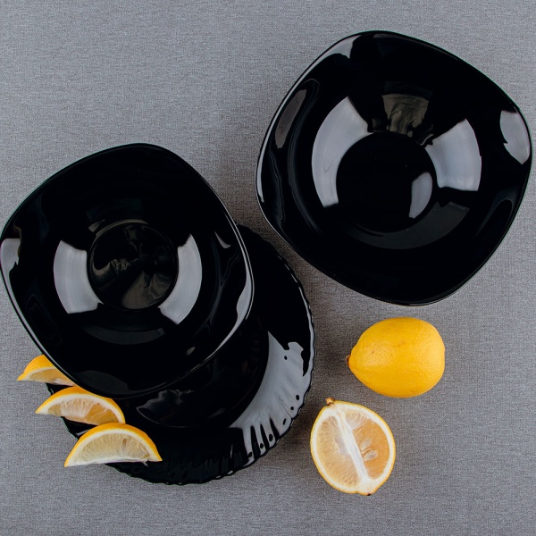 Салатник квадратный Black Square V-265Sbl 265 мм Vittora