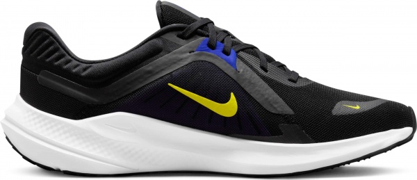 Кроссовки Nike NIKE QUEST 5 DD0204-008 р.44 черный