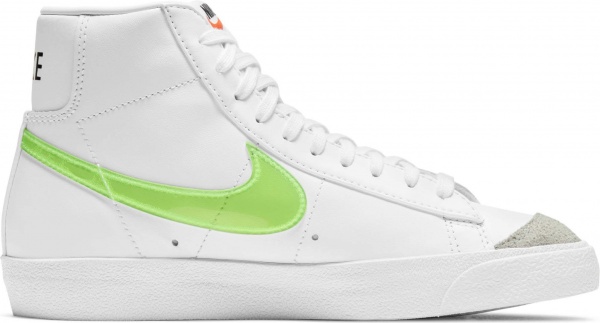 Кросівки Nike W BLAZER MID '77 ESS DJ3050-100 р.US 6 білий