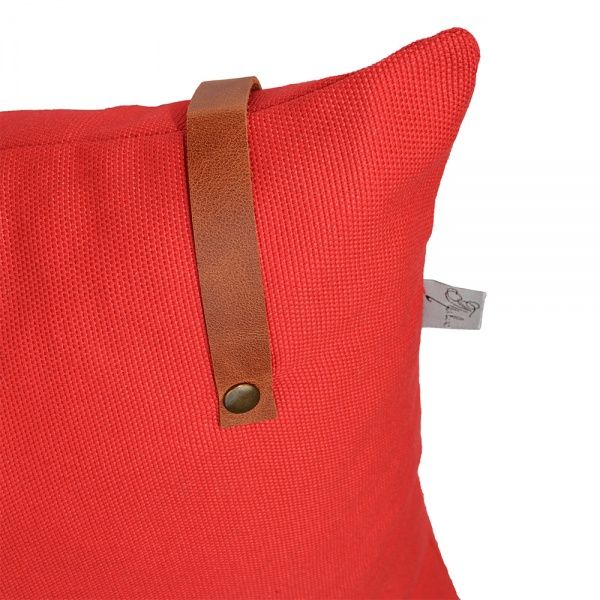 Подушка декоративна Scarlet зі шкіряним декором 45x45 см Прованс 