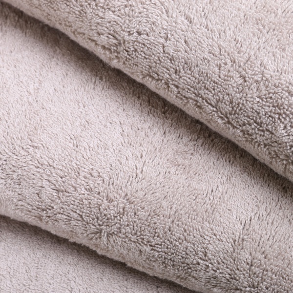 Рушник махровий Doubleface 80x150 см пісочний Cawo 