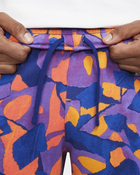 Шорти Nike CLUB+ FT SHORT AOP DX0803-551 р. S різнокольоровий