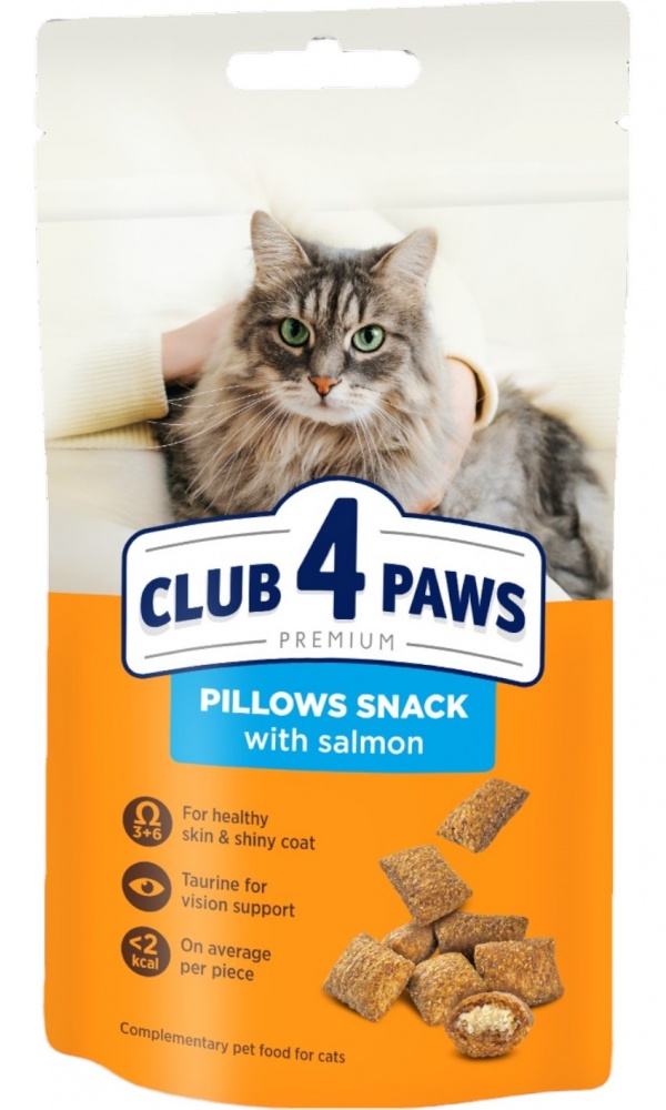Лакомство Club 4 Paws для кошек подушечки лосось