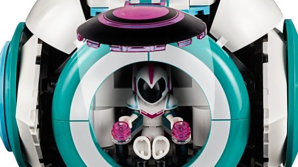 Конструктор LEGO Movie Сес-Терский звездолет Любки Хаос! 70830