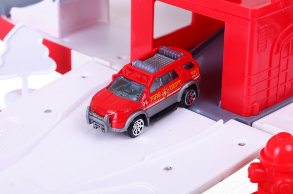 Ігровий набір Shantou Пожежна машина-паркінг зі звуковими ефектами OTB0581789