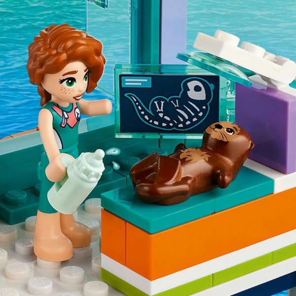 Конструктор LEGO Friends Морський рятувальний центр 41736