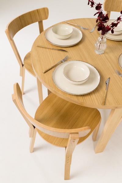 Стол обеденный круглый дуб Freya 900х750 мм 