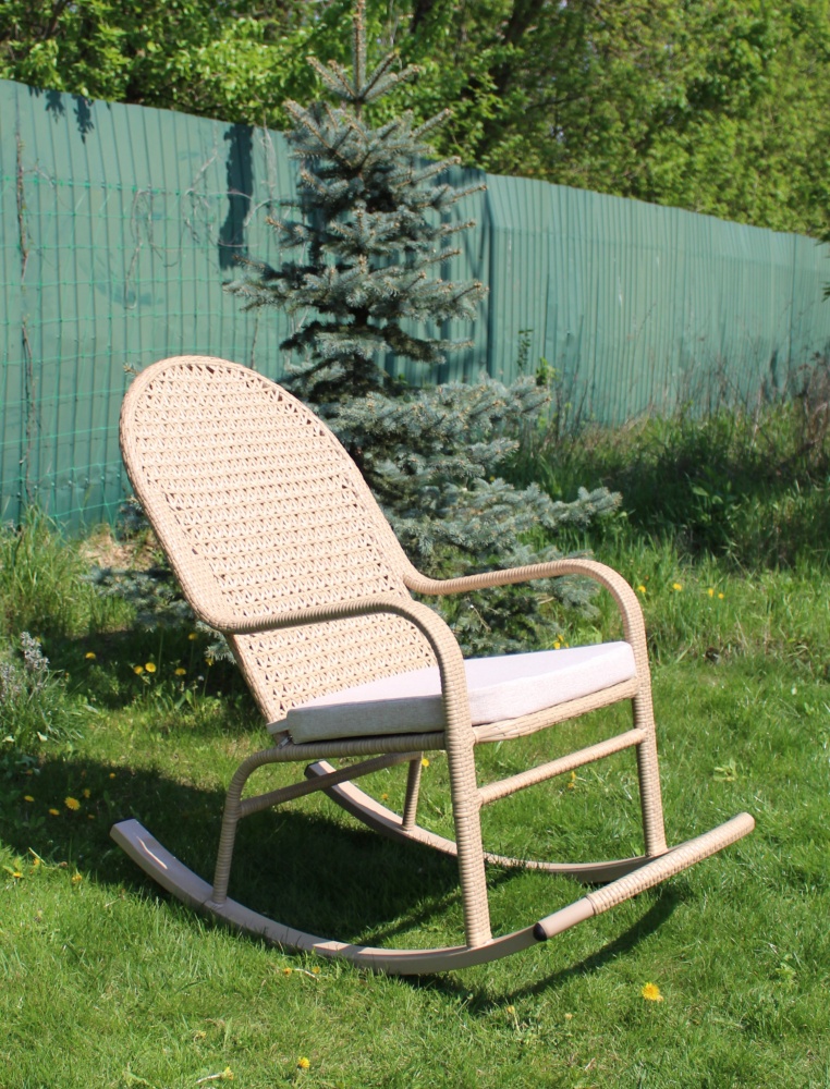 Крісло-гойдалка GreenGard плетене Relax (бежева+подушка бежева)