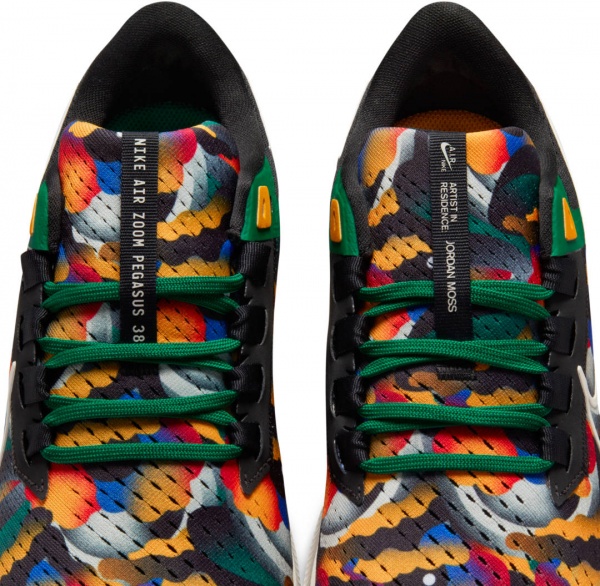 Кроссовки Nike DO7763-900 р.US 8,5 разноцветный