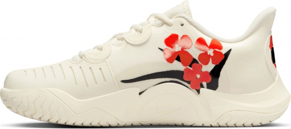 Кросівки Nike ZOOM GP TURBO HC OSAKA DZ3362-100 р.39 білий