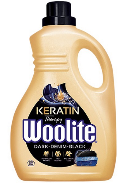 Гель для машинной и ручной стирки Woolite для черных и джинсовых тканей с кератином 1,8 л