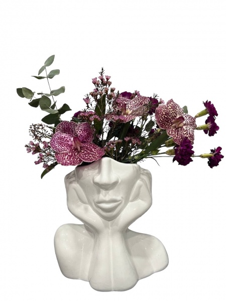 Ваза керамическая Nana ceramics Леди 22 см белый глянец