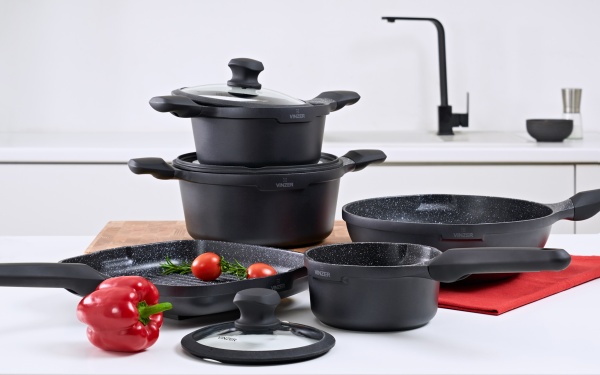 Каструля з кришкою Kuro Induction Line 50428 3,7 л 24 cм Vinzer