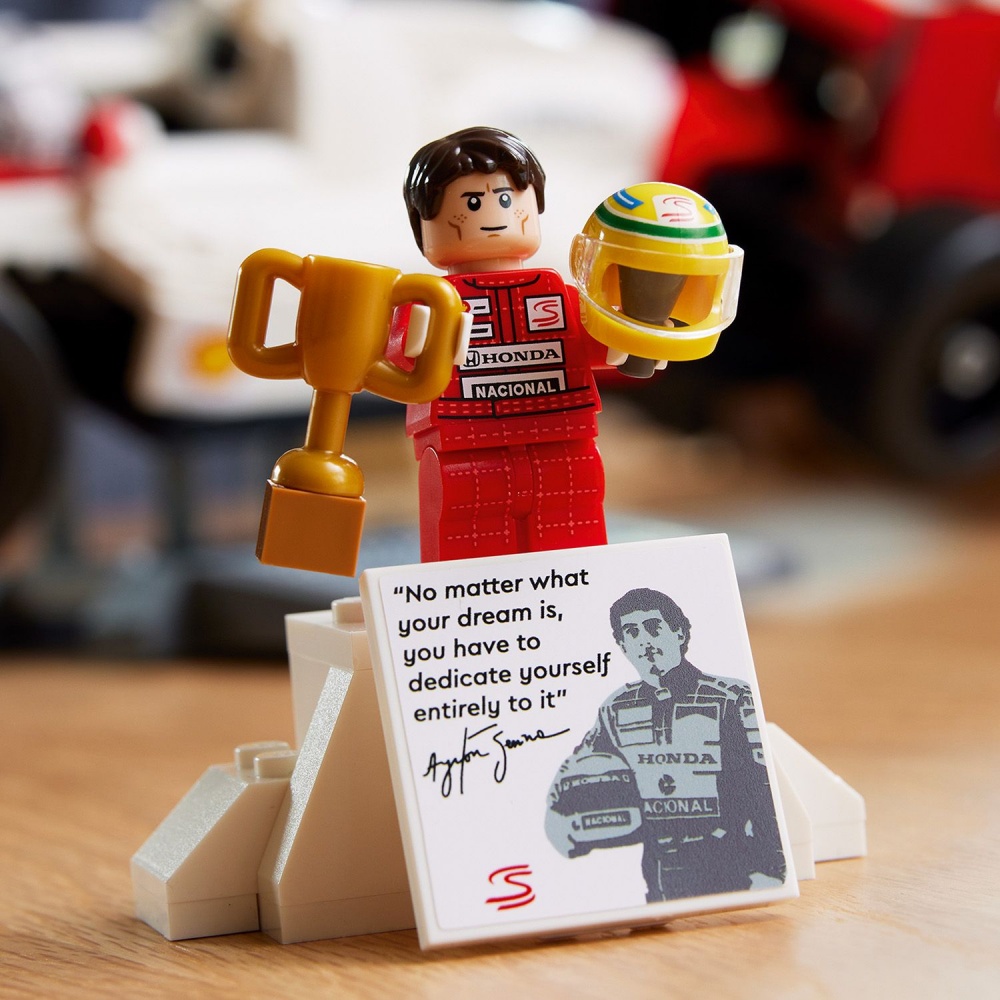 Конструктор LEGO Icons McLaren MP4/4 і Айртон Сенна 10330