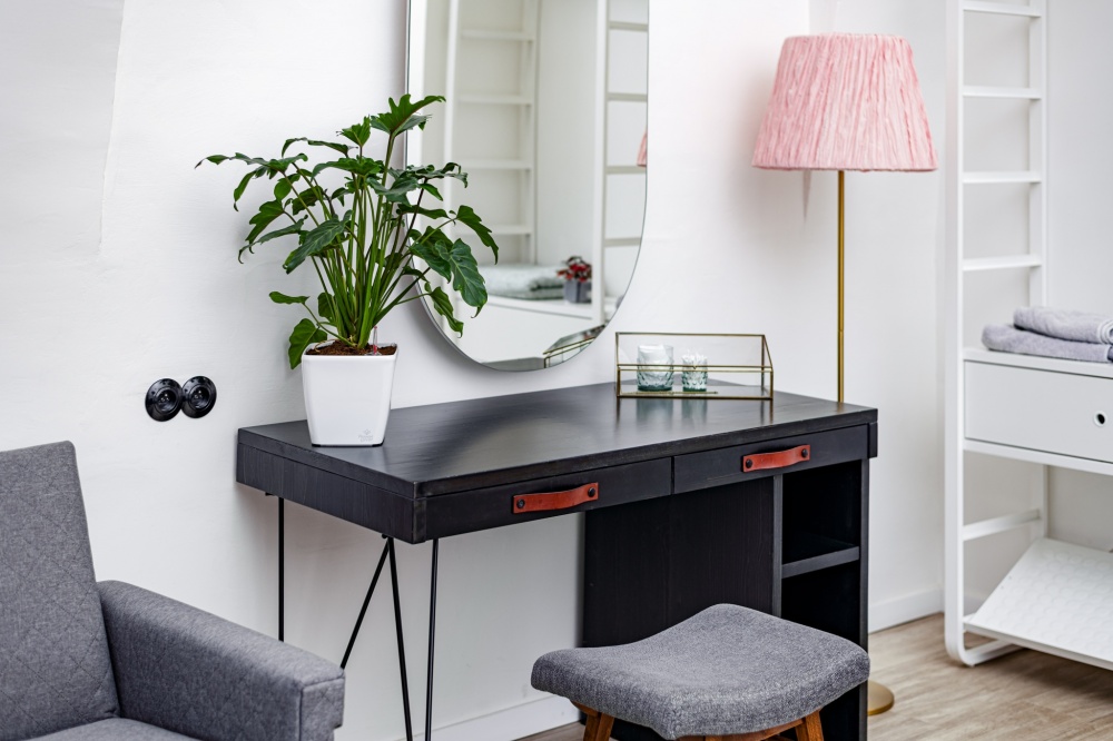 Вазон пластиковый пластик Quadrato 18x18x17 квадратный белый 3 л Plastkon (239859)