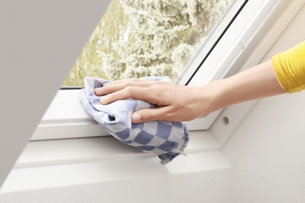 Вікно мансардне вологостійке VELUX Стандарт78х118 см GLU MK06 0051 верхнє відкривання