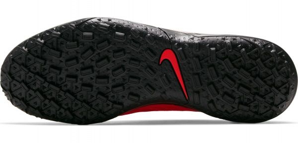Бутсы Nike JR LEGEND 8 CLUB TF AT5883-606 р. US 6Y красный
