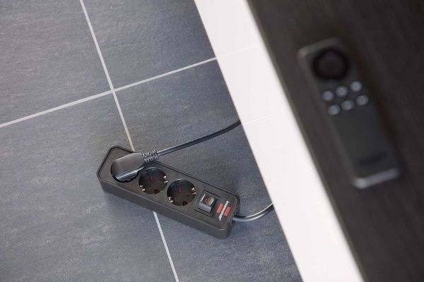 Подовжувач Brennenstuhl Ecolor H05VV-F 3G1.5 black із заземленням 3 гн. чорний 1,5 м 1153230000 