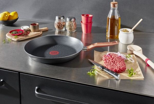 Сковорода 24 см Express B2580402 Tefal