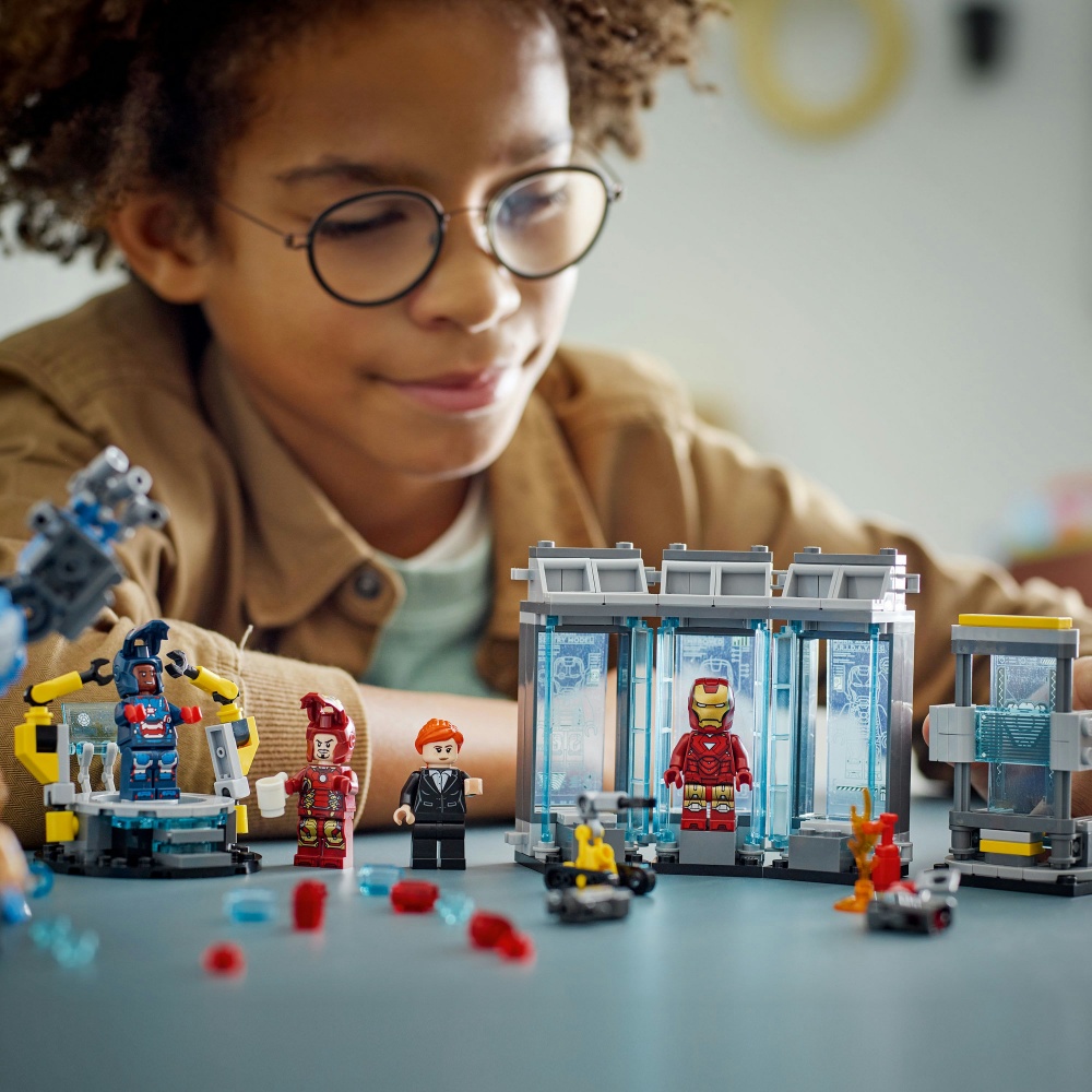 Конструктор LEGO Super Heroes Marvel Лабораторія Залізної Людини: зал обладунків 76315