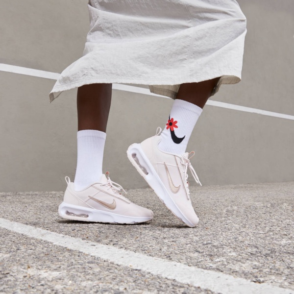 Кросівки Nike AIR MAX INTRLK LITE DZ7288-600 р.37,5 бежевий